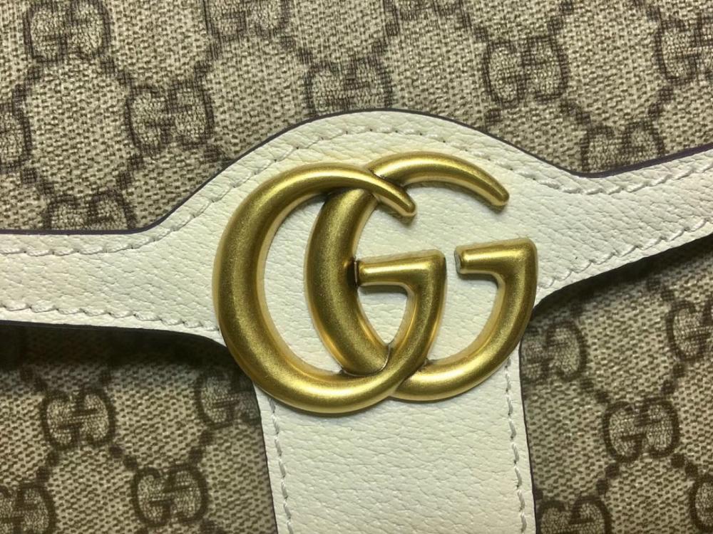 GG Marmont Leather Crossbody Bag