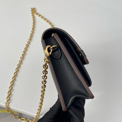 Elegant Refined Gold Leather Crossbody Bag