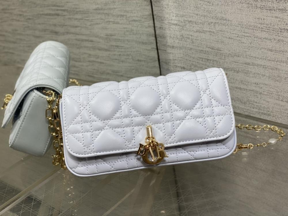 Alma Shoulder Bag
