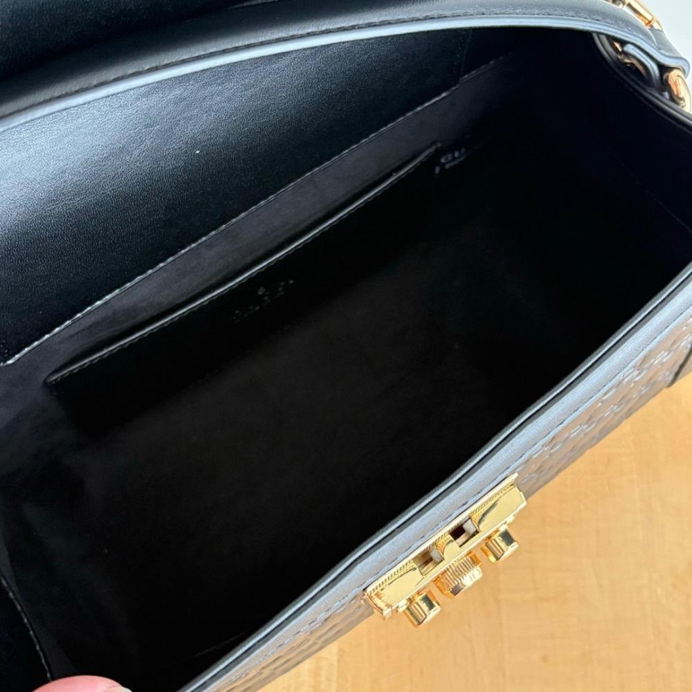Stylish Crossbody Bag – Limited Edition