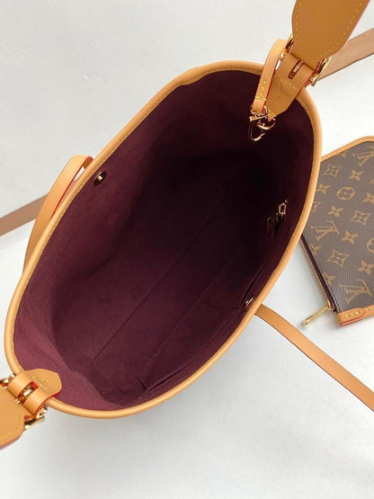 Modern Leather Shoulder Bag – Limited Edition