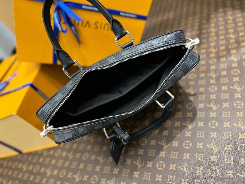 Stylish Quilted Leather Shoulder Bag – Limited Edition