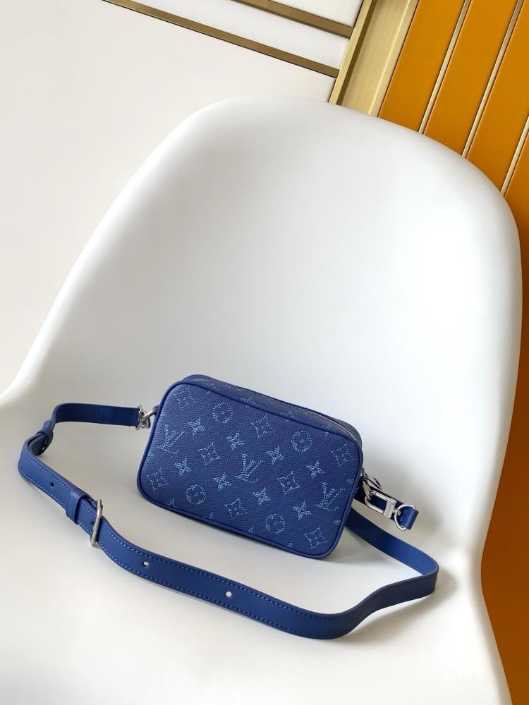 Alma Leather Crossbody Bag