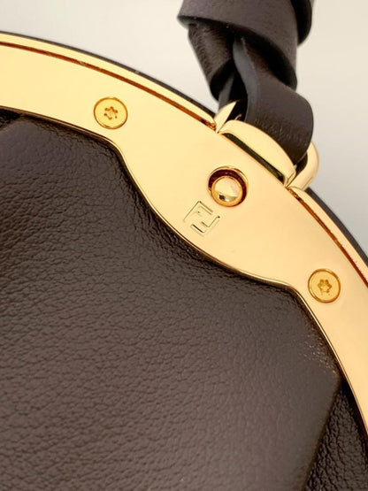 Classic Leather Shoulder Bag