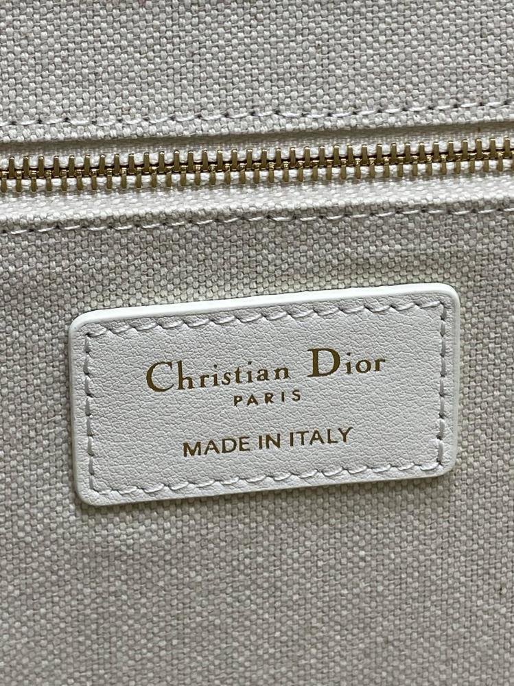 Classic Luxury Tote Bag