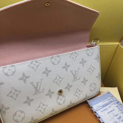 Classic Refined Gold Shoulder Bag