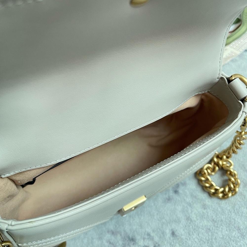 Modern Refined Bag