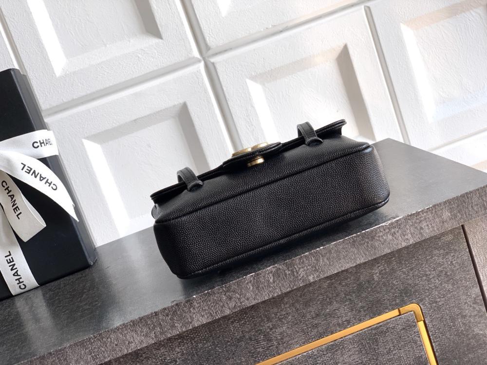 Classic Leather Shoulder Bag