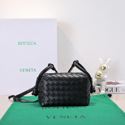 Classic Modern Woven Shoulder Bag