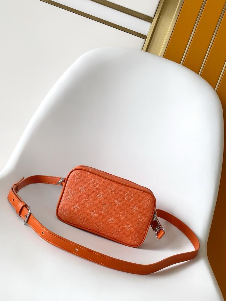 Classic Crossbody Bag