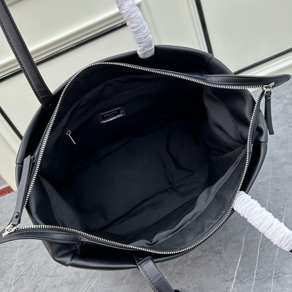 Modern Stylish Top Handle Bag