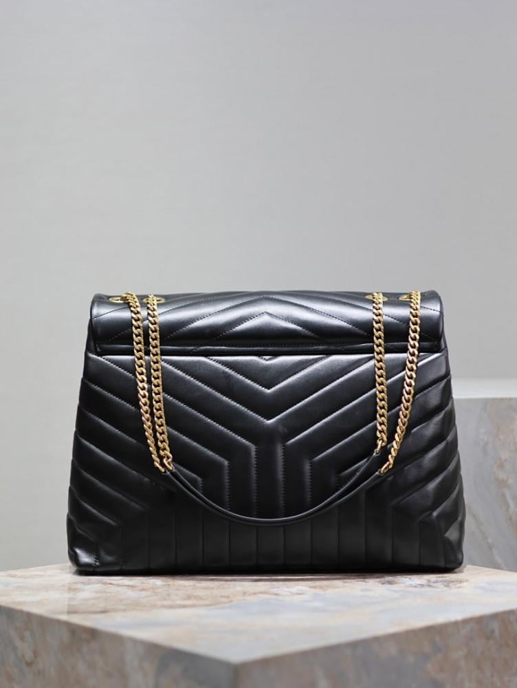 Classic Modern Pink Leather Bag