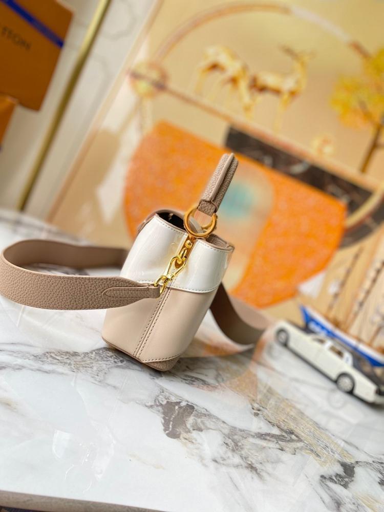 Modern Refined Gold Leather Crossbody Bag
