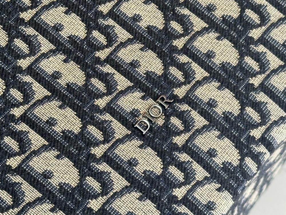 Modern Elegant Quilted Leather Shoulder Bag