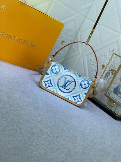 Modern Premium White Canvas Top Handle Bag