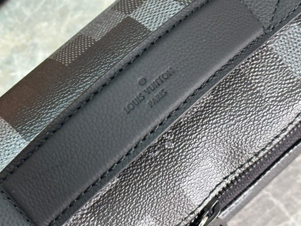 Stylish Shoulder Bag – Limited Edition
