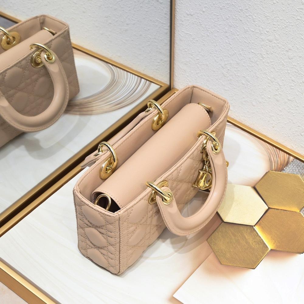 Modern Stylish Quilted Leather Crossbody Bag