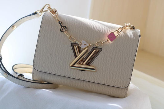 Twist Leather Shoulder Bag