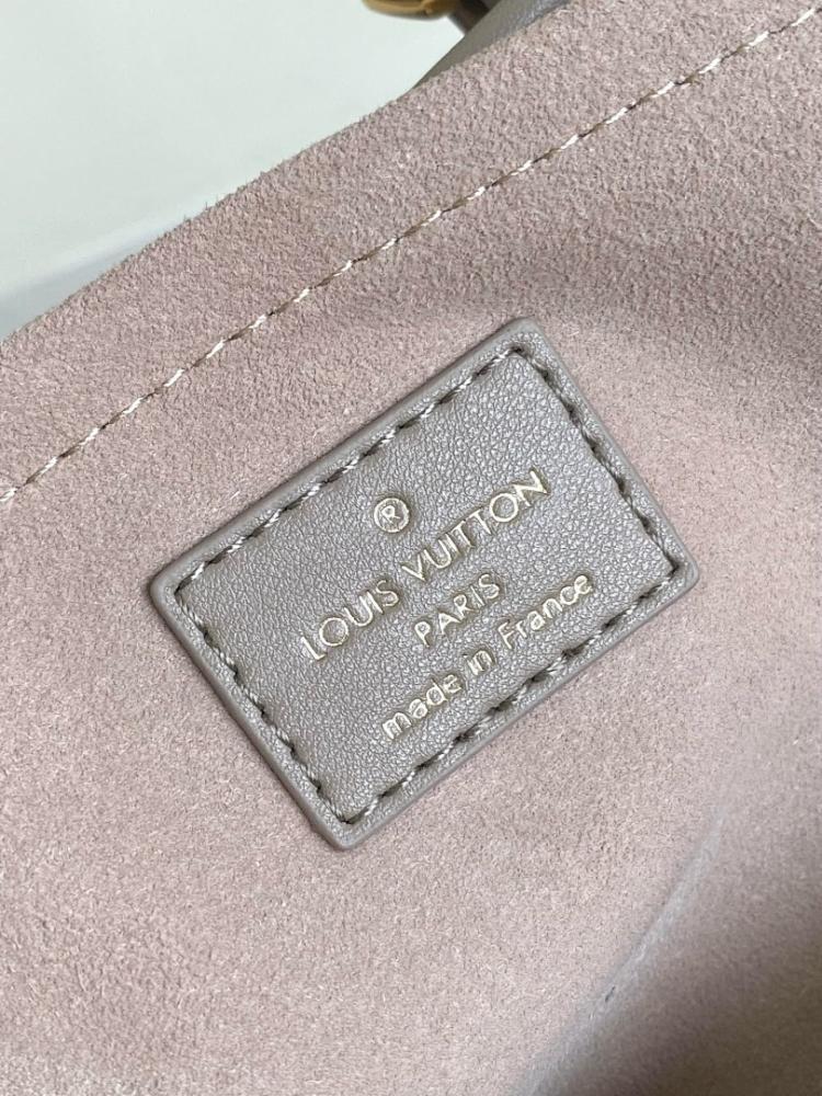 Modern Leather Shoulder Bag