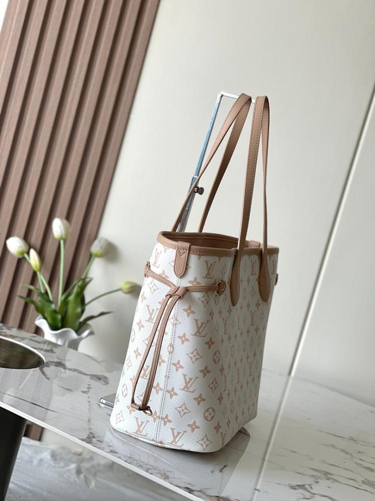 Neverfull Monogram Leather Shoulder Bag