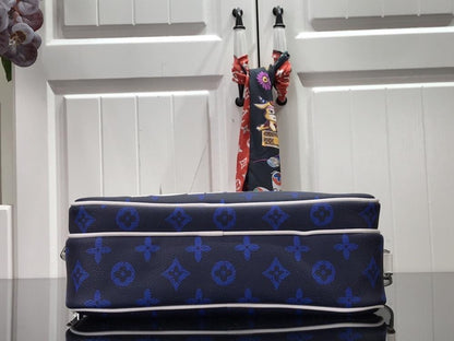 Messenger Bag