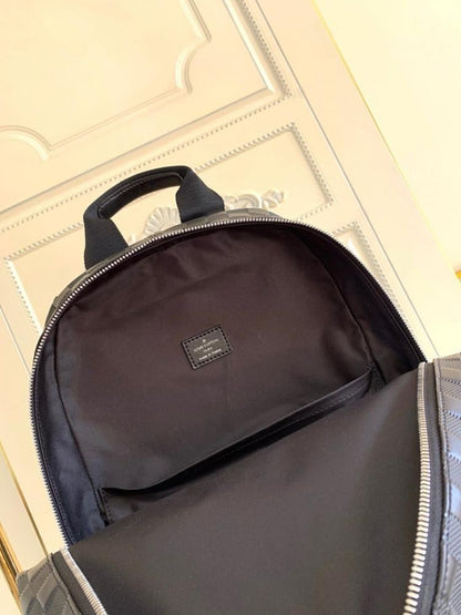 Stylish Refined Silver Leather Shoulder Bag