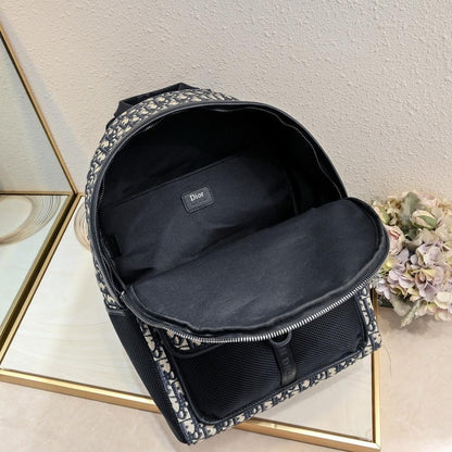 Stylish Refined Beige Quilted Jacquard Crossbody Bag