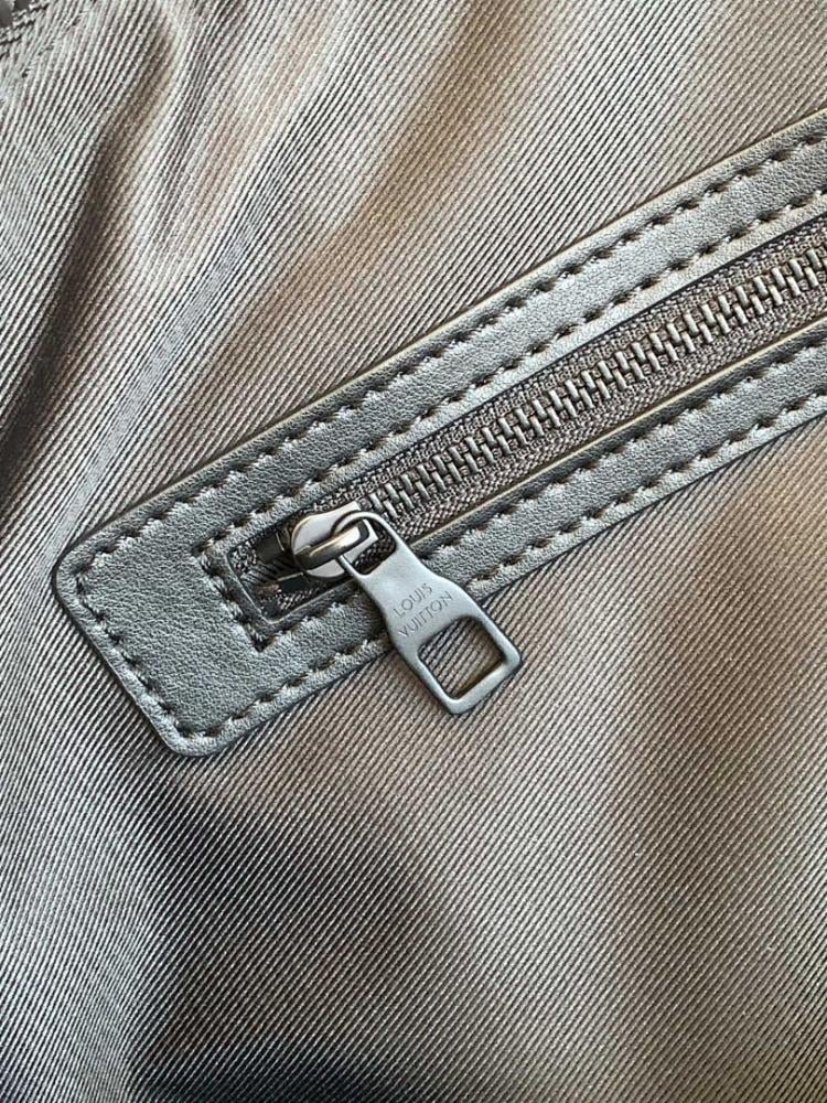 Stylish Leather Shoulder Bag – Limited Edition