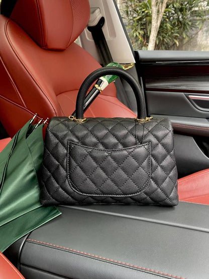 Elegant Leather Top Handle Bag