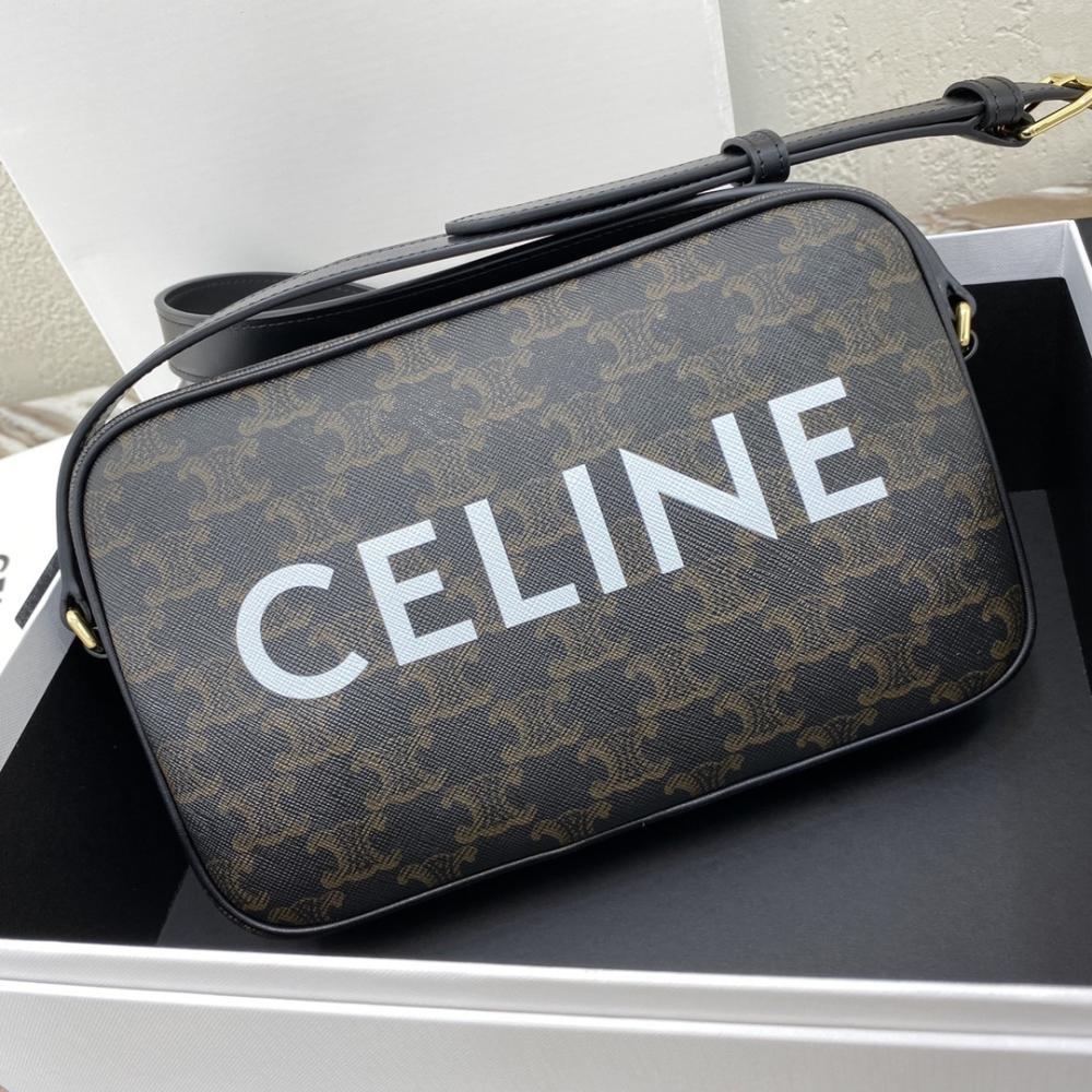 Classic Shoulder Bag