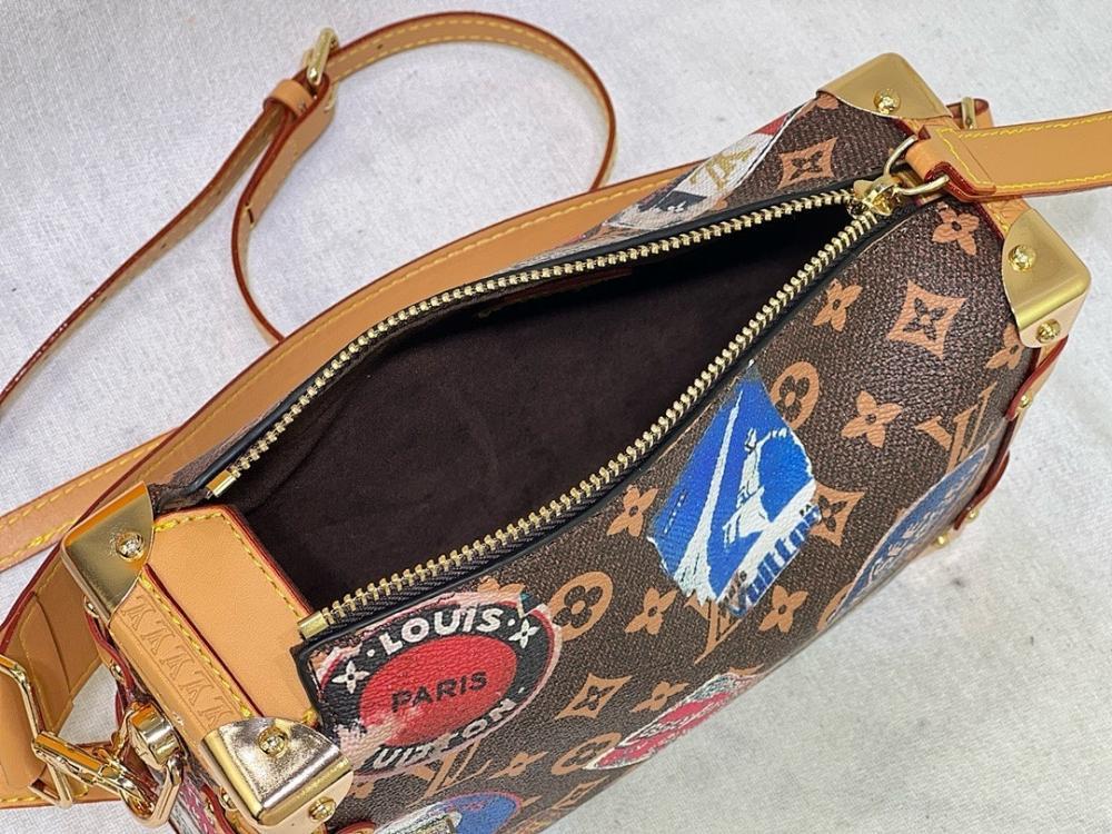 Stylish Refined Leather Shoulder Bag