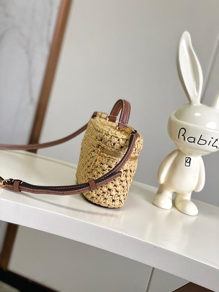 Luxury Elegant Calfskin Bag – Limited Edition