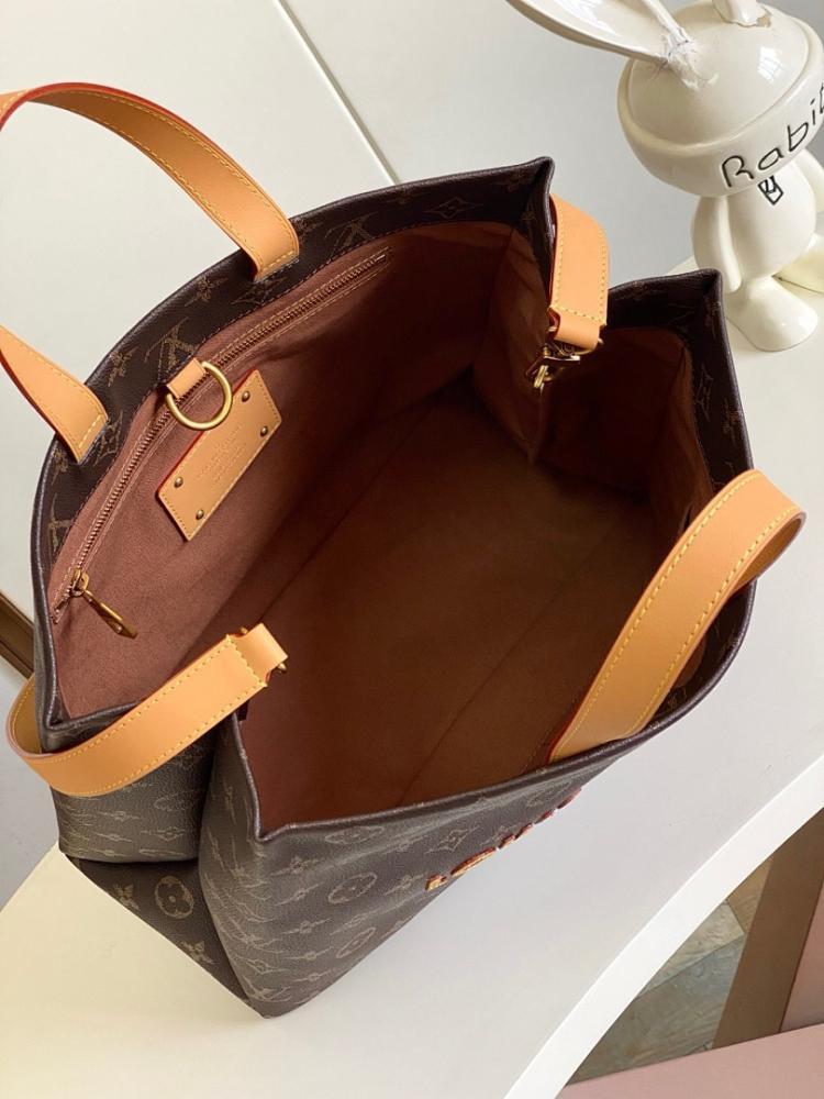 Stylish Refined Leather Tote Bag