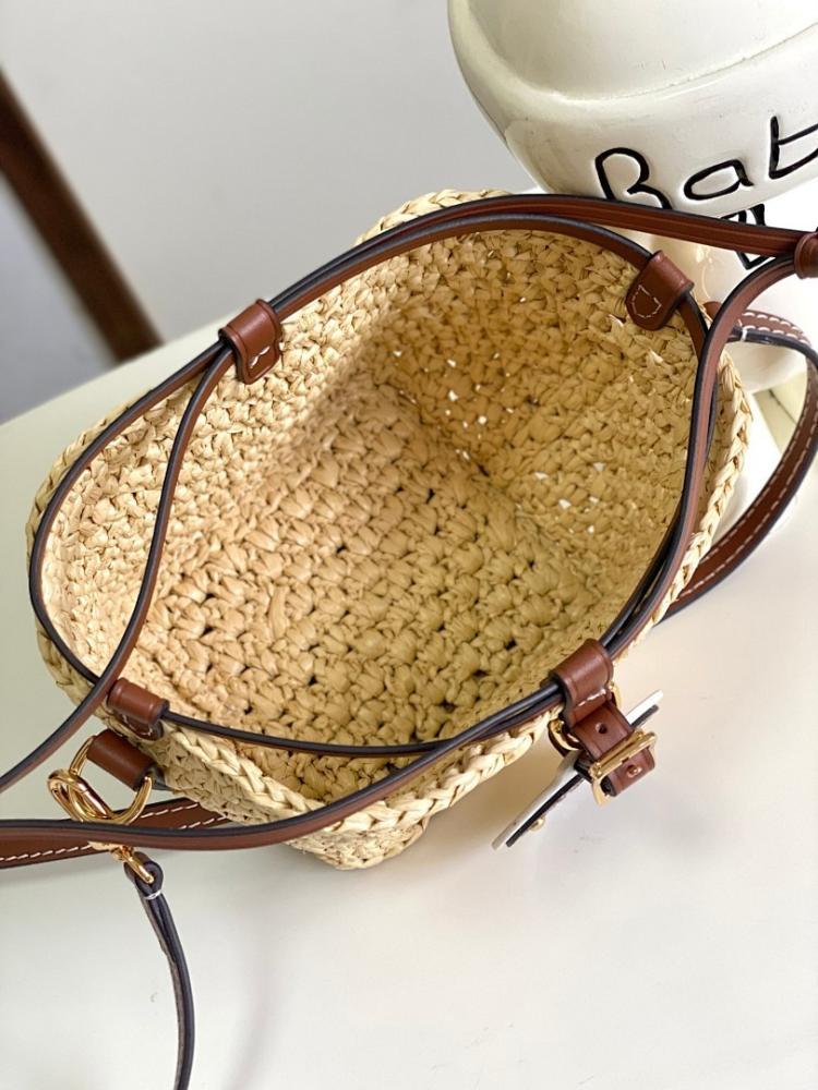 Italian-Inspired Stylish Embroidered Raffia Shoulder Bag