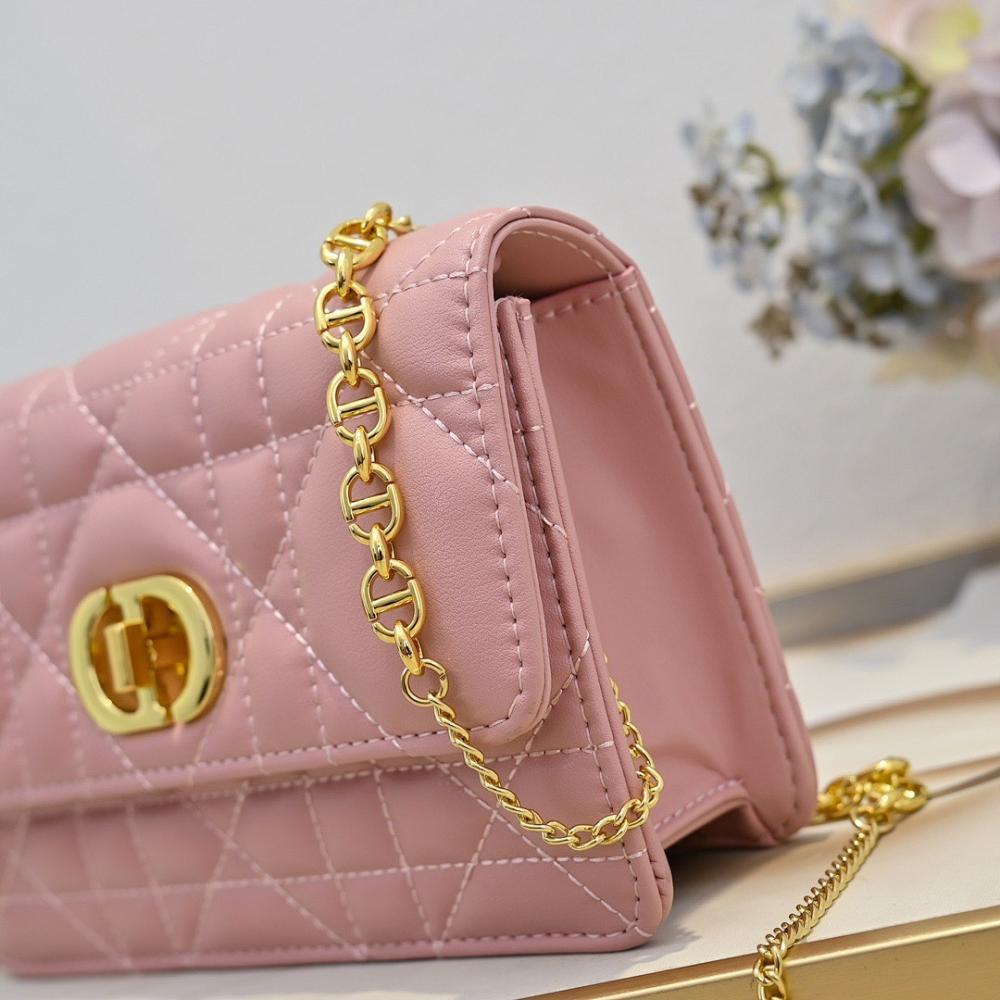 Modern Elegant Shoulder Bag