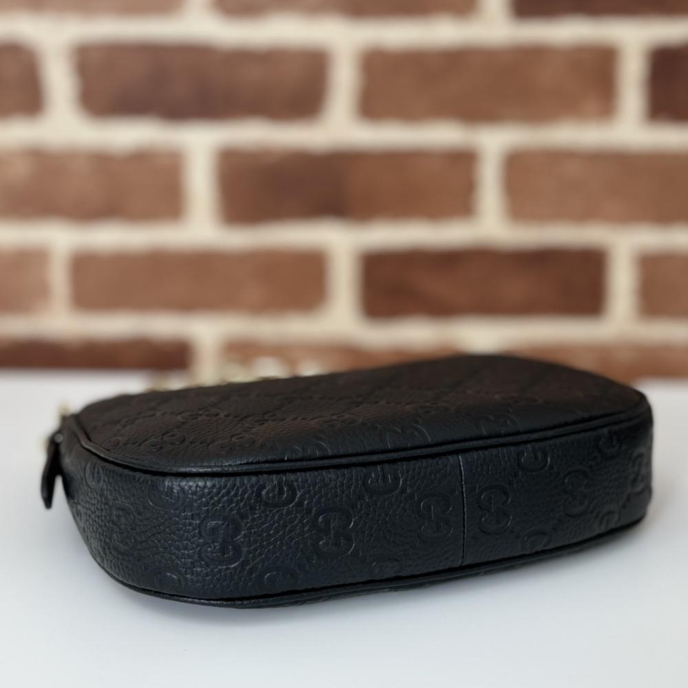 Classic Shoulder Bag
