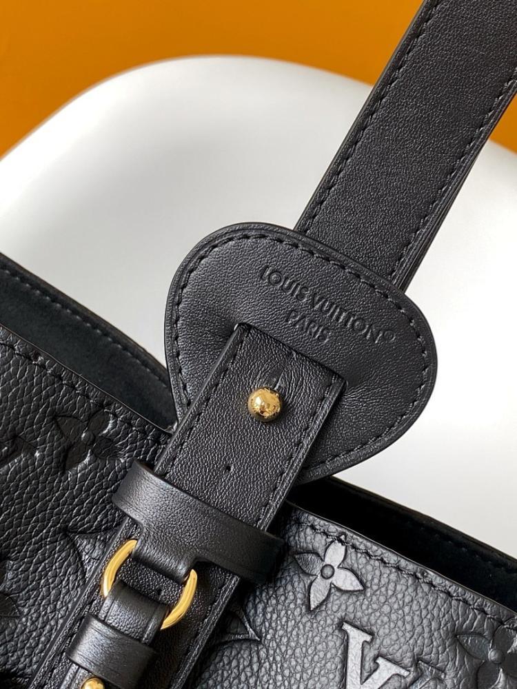 Elegant Stylish Monogram Leather Travel Bag – Limited Edition