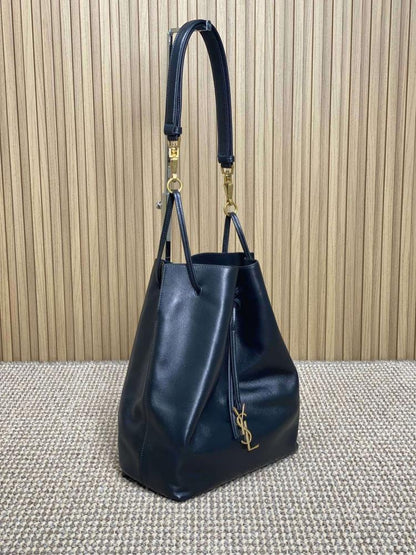 Elegant Shoulder Bag