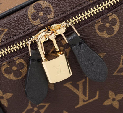 Classic Modern Woven Leather Shoulder Bag