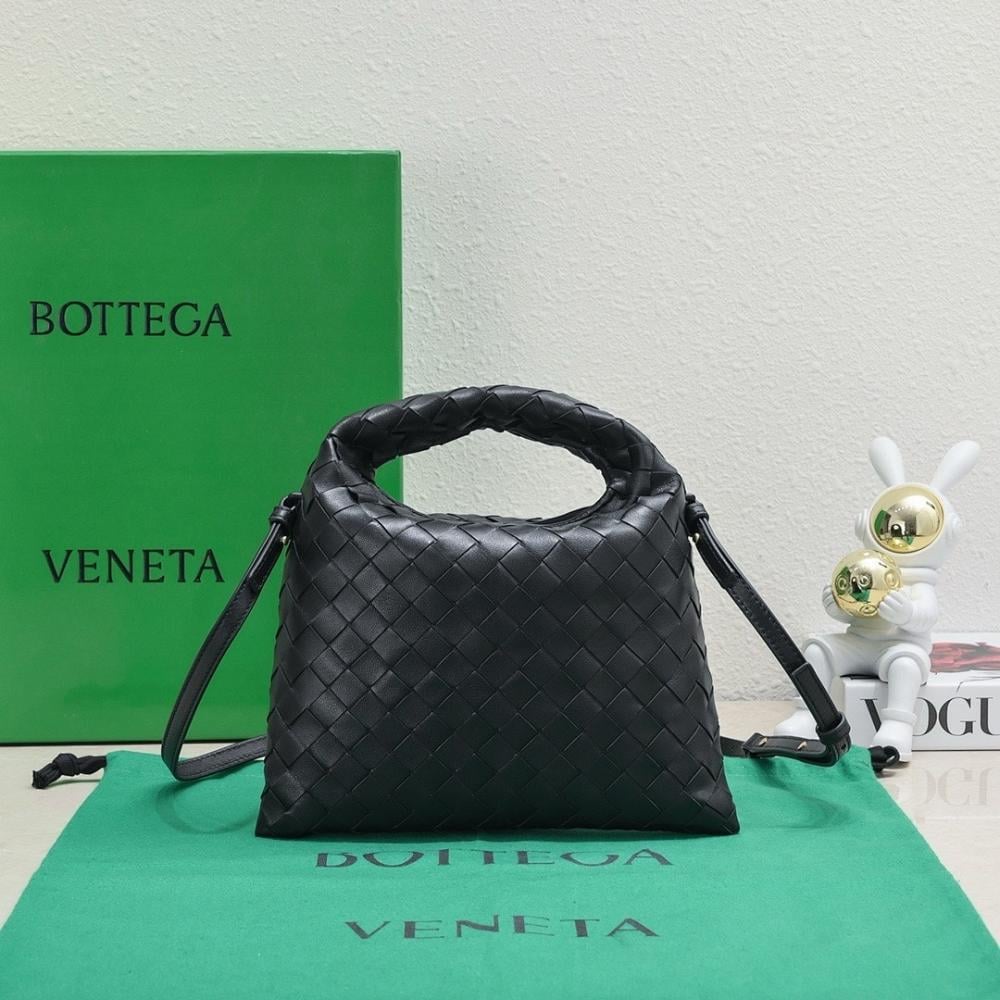 Modern Luxury Shoulder Bag