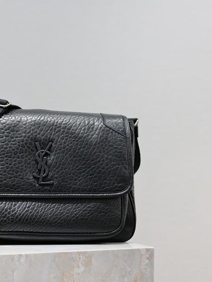 Modern Refined Lambskin Shoulder Bag