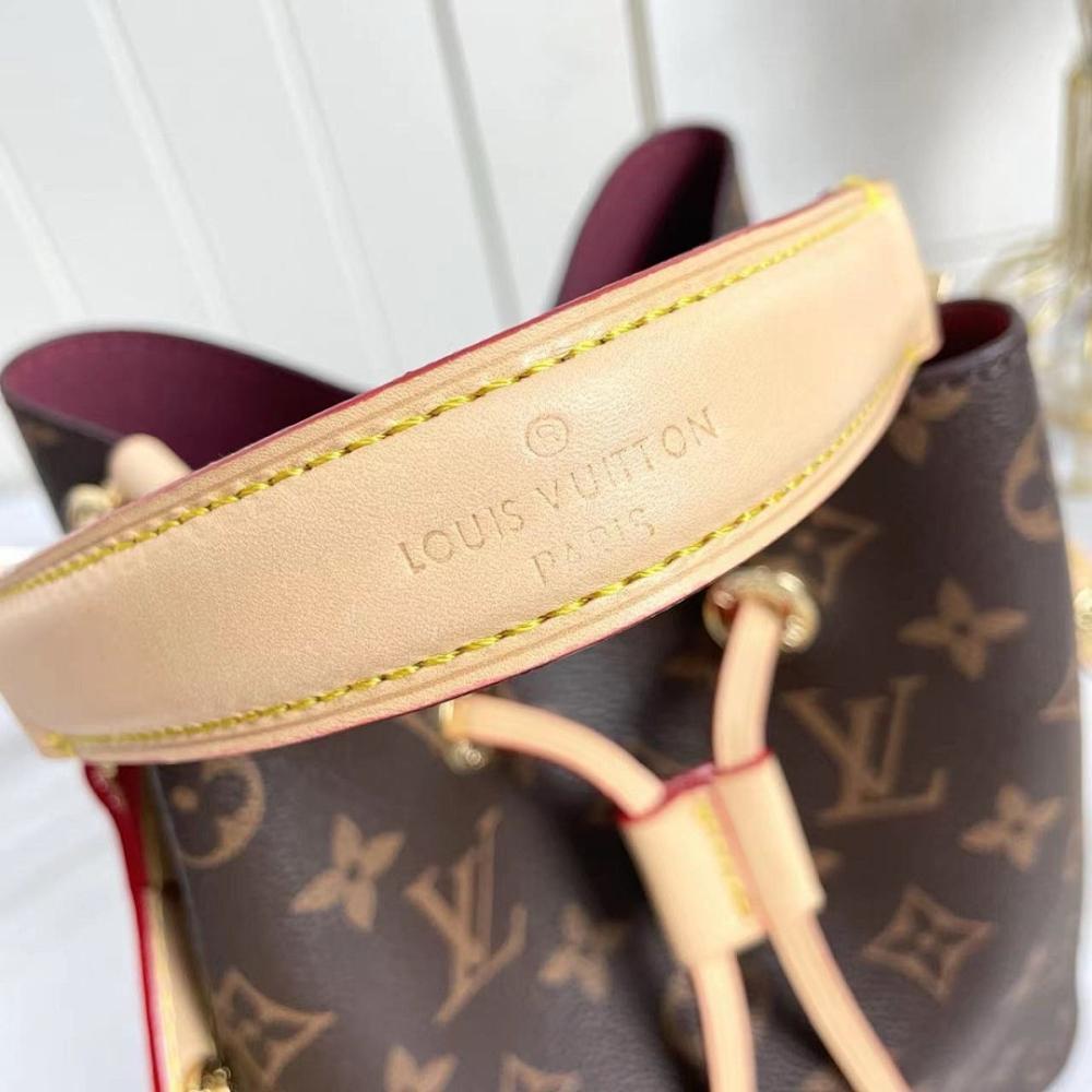 Stylish Refined Leather Bucket Bag