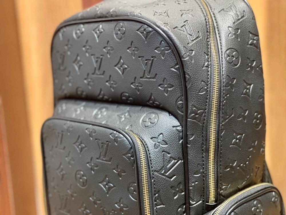 Modern Italian-Inspired Embroidered Bag