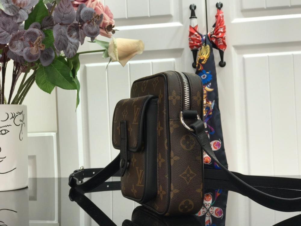 Elegant Shoulder Bag