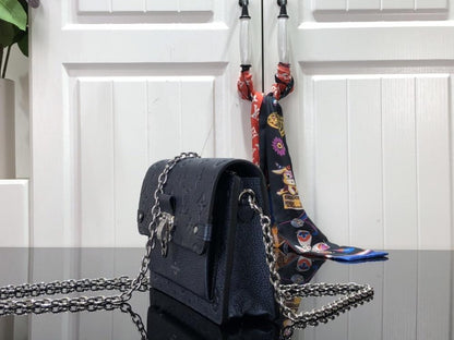 Elegant Crossbody Bag
