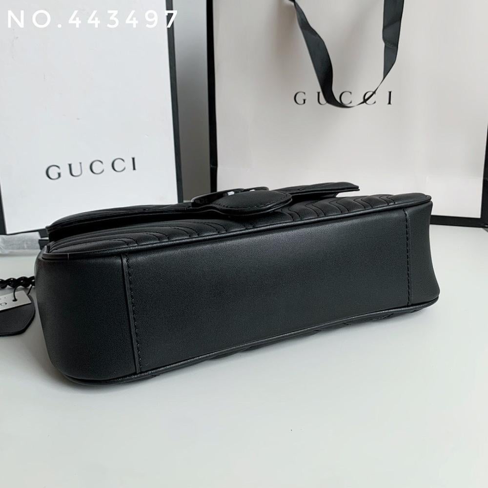 Elegant Shoulder Bag – Limited Edition