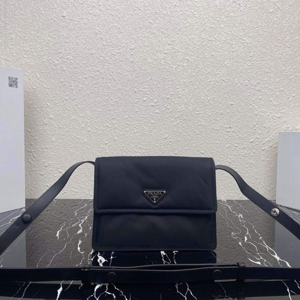 Practical Luxury Shoulder Bag