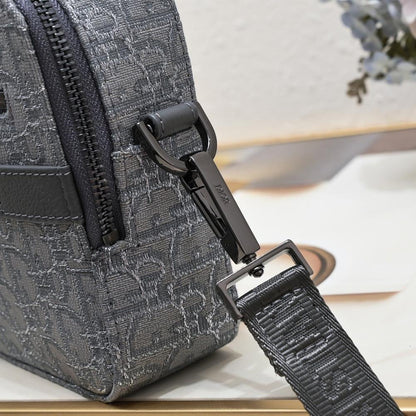 Modern Refined Leather Bag