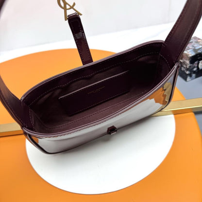 Classic Shoulder Bag
