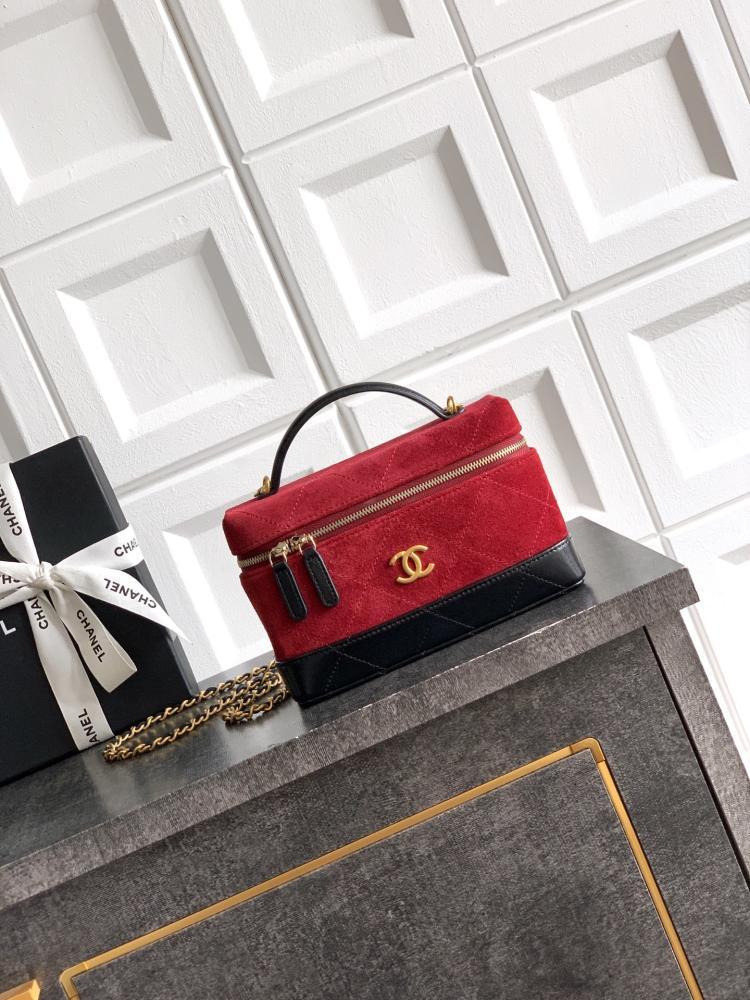 Alma Leather Shoulder Bag